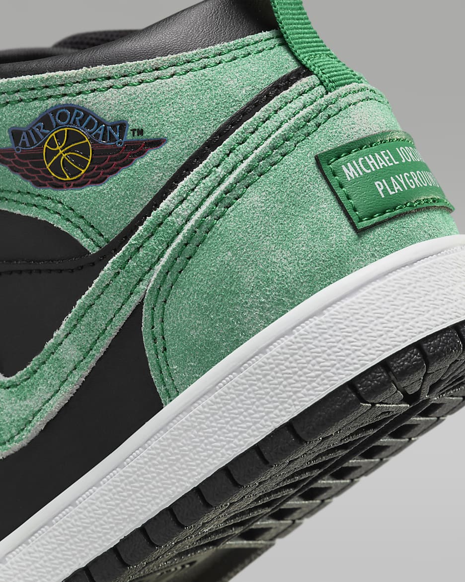 Green nike kids shoes 2025